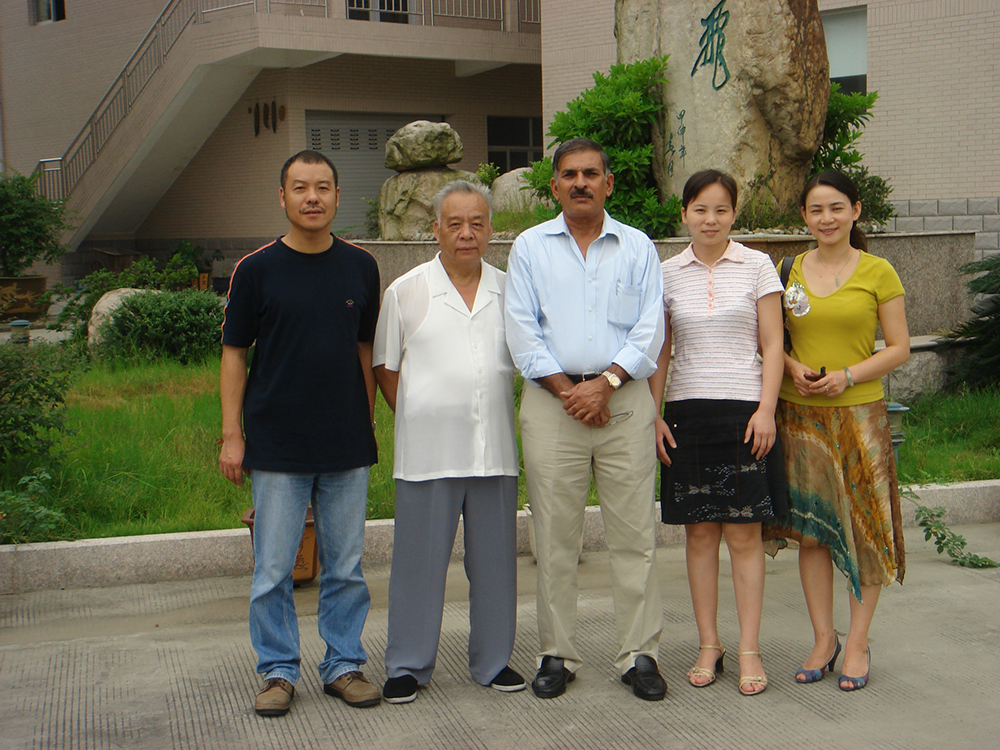 阿聯(lián)酋客戶來我司訪問.jpg